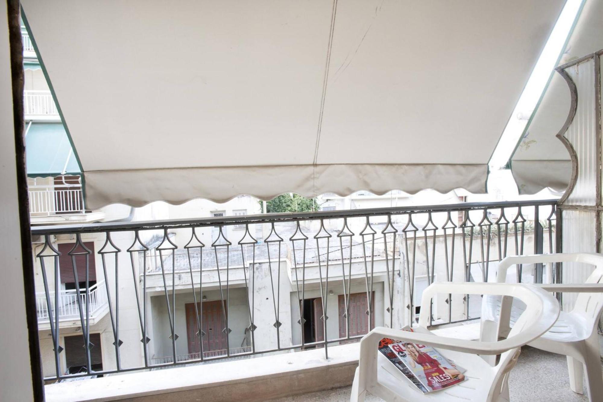 Studio Next To Agios Nikolaos Church Атина Екстериор снимка